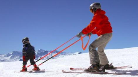 teaching children to ski