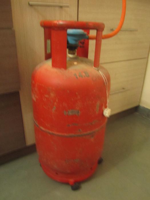 Autoclave with your own hands from a gas cylinder: diagram, drawings, photo