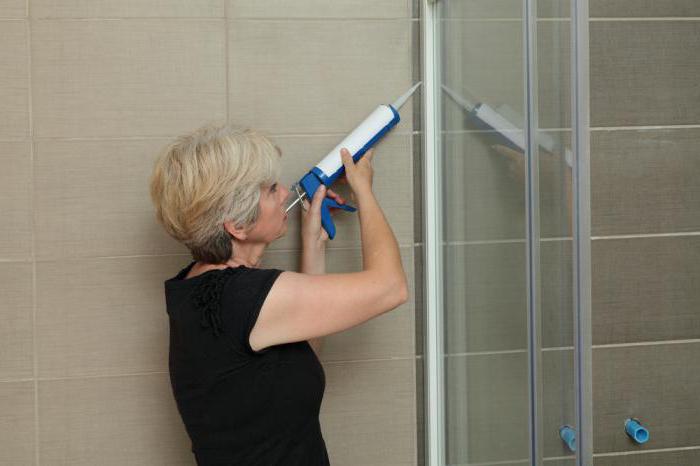 Sealing the shower tray to the wall