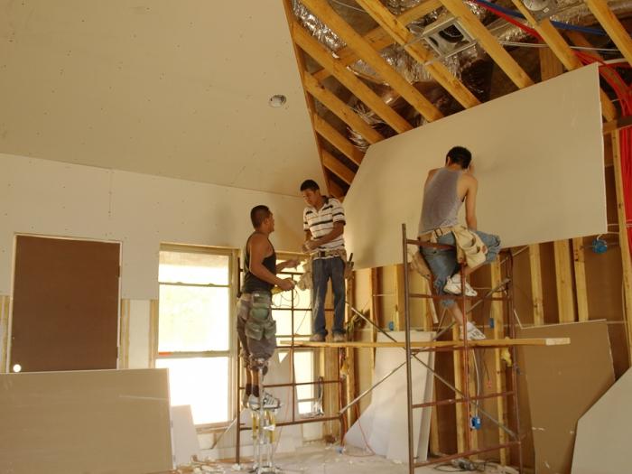 installation of plasterboard ceiling