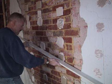 wall plastering as a putty wall for wallpaper