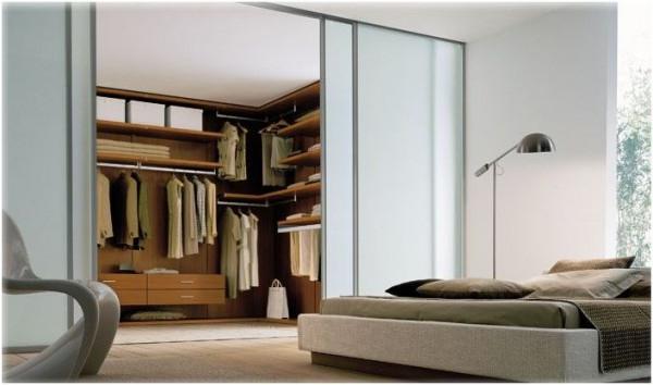 Choose a wardrobe, facades in the interior