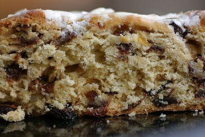 Appetizing Easter cake for a bread maker