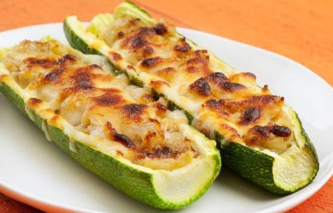 zucchini baked with tomatoes and cheese