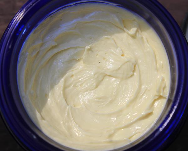 cream oil with condensed milk 