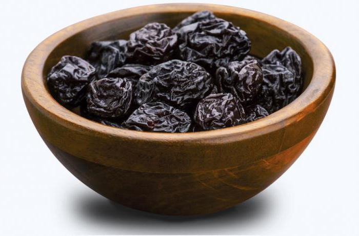 Compote of prunes for the winter. The recipe for a healthy and tasty drink