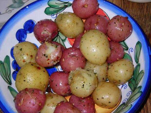 calorie content of young potatoes baked 