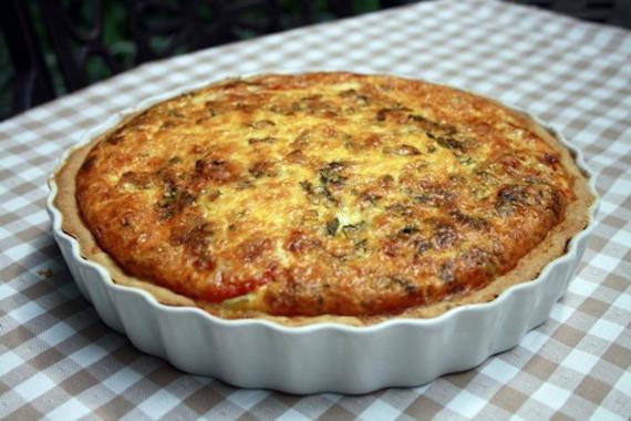 Pie in the oven with potatoes. Cake with meat and potatoes in the oven