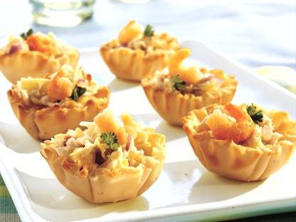 Step-by-step recipe for tartlets for salads and a way to create a filling