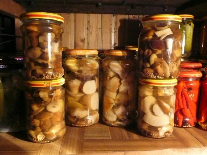 Fresh mushrooms: how to marinate them delicious. Tips and recipes