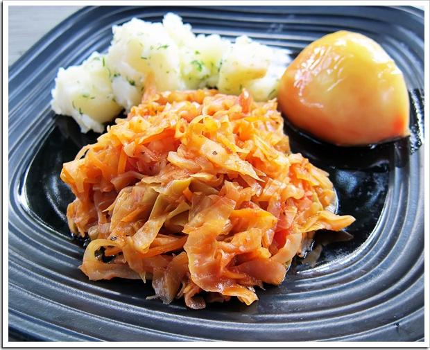 Stewed cabbage with mushrooms - simple and tasty