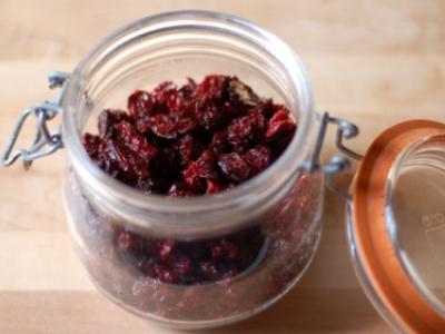 Options for harvesting cherry for the winter: jam and drying