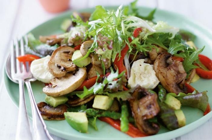 We find out the most delicious salad recipe