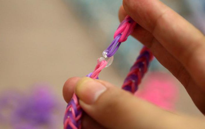 How to weave a bracelet 