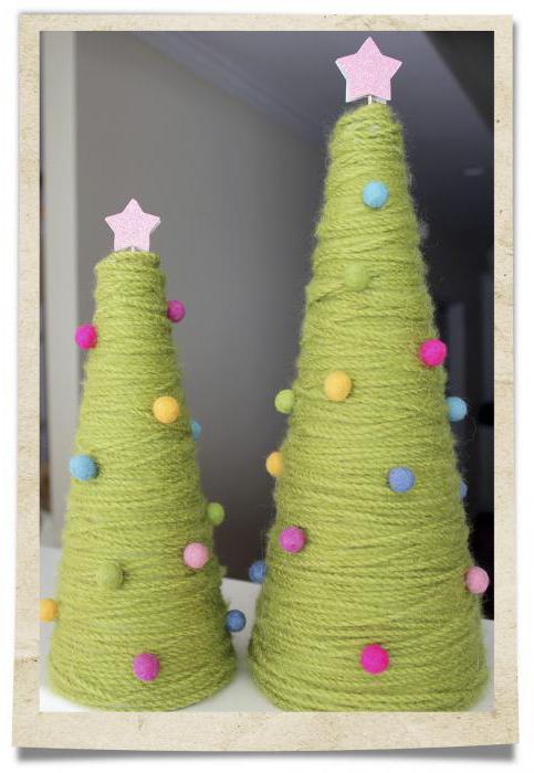 How to make a cone of paper for a Christmas tree with your own hands