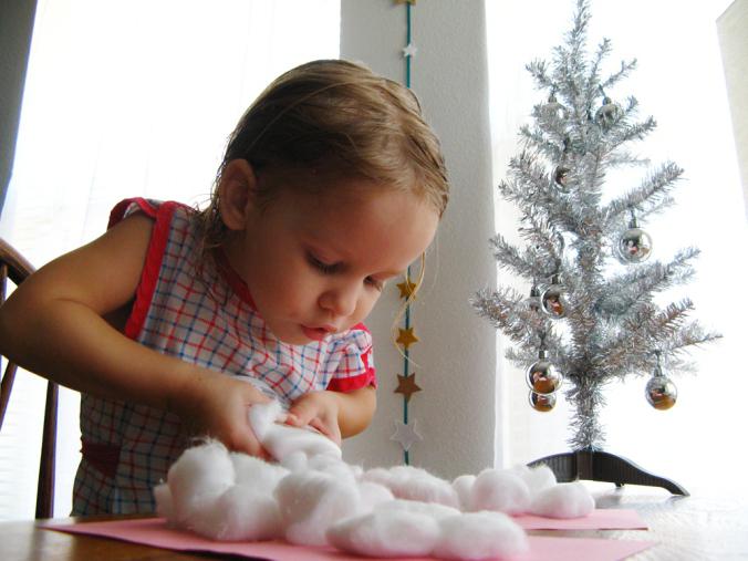 How to make a decorative snowman from cotton wool with your own hands