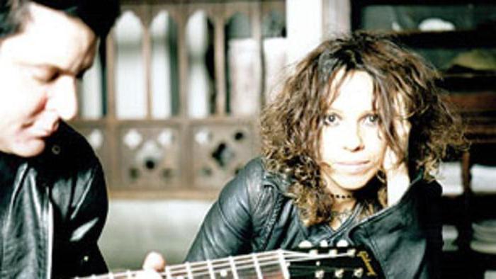 Linda Perry biography