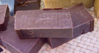 Tar soap for dandruff: features of application, efficiency and feedback