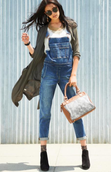 denim overall with what to wear