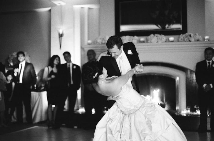 The first wedding dance of the bride and groom