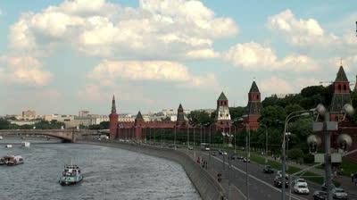 The Kremlin Embankment, Moscow (photo). How to get to the Kremlin embankment?