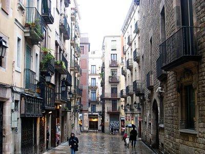 Looking around the Gothic Quarter in Barcelona