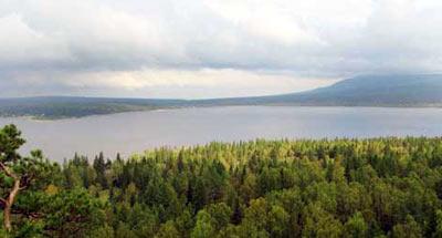 Lake Sverdlovsk region sandy