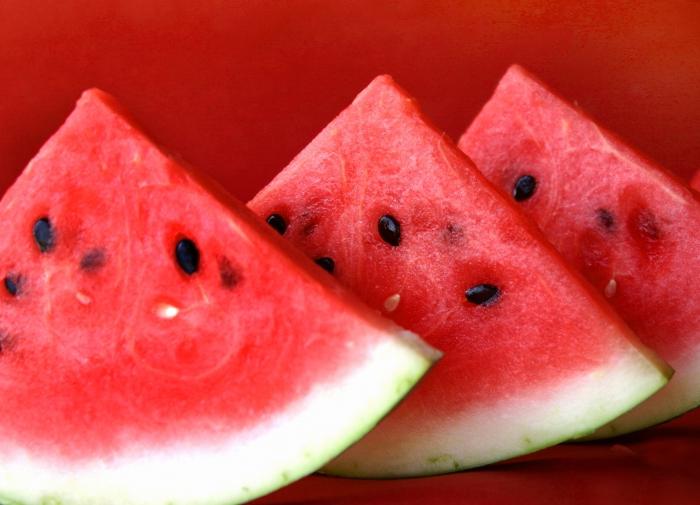 Which is more useful: watermelon or melon? We understand the medicinal properties of melons