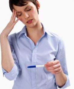 Droplet instead of monthly: reasons. Dosage instead of menstruation, the test is negative: what can it be?